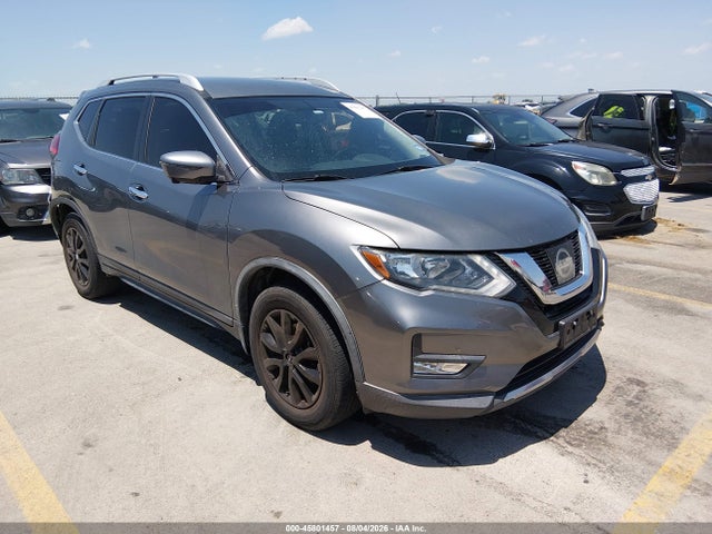 2017 NISSAN ROGUE SV