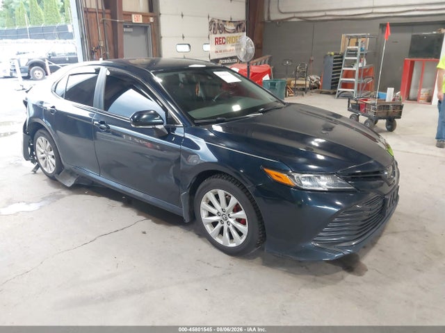 2018 TOYOTA CAMRY LE