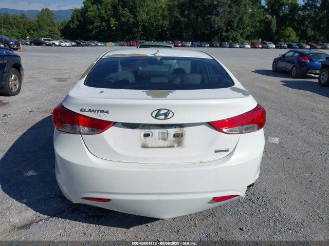 2013 Hyundai ELANTRA LIMITED 照片 17