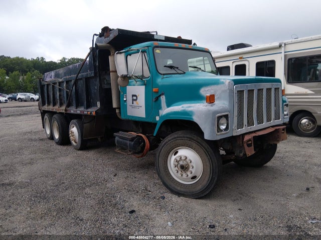 1995 INTERNATIONAL 2000 2574