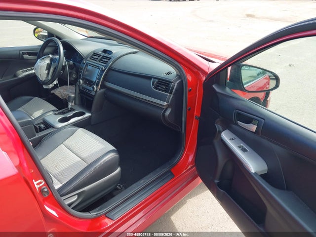 صورة 5 لـ 2014 Toyota CAMRY SE