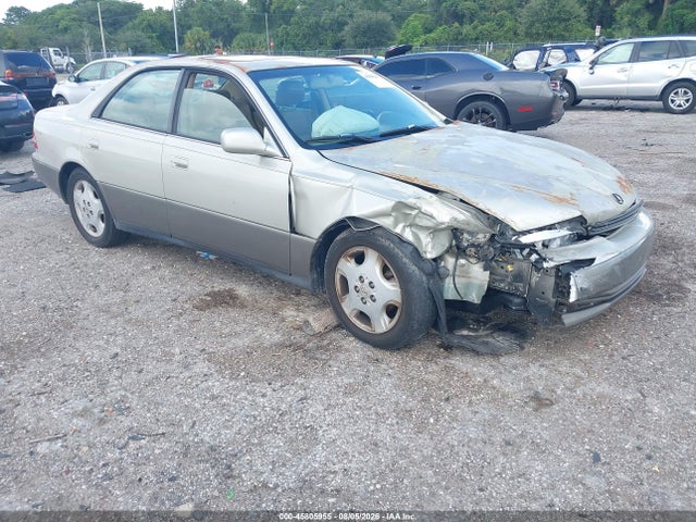 2001 LEXUS ES 