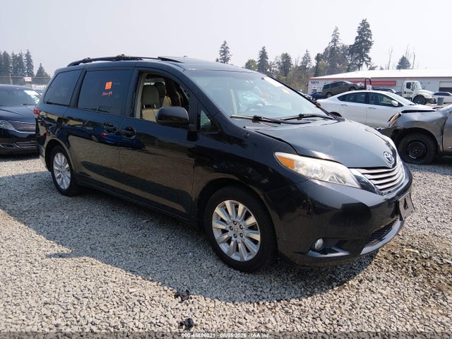 2013 TOYOTA SIENNA XLE 7 PASSENGER