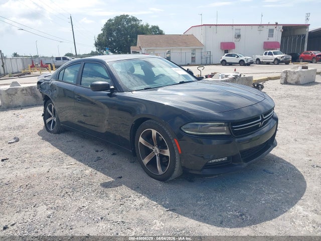 2017 Dodge CHARGER SXT RWD — фото 1