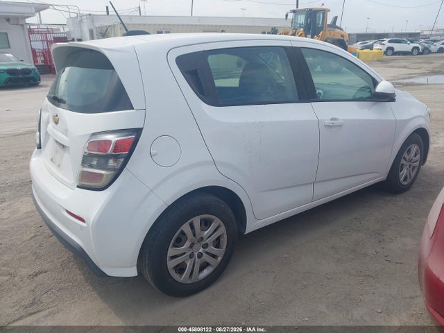 صورة 4 لـ 2020 Chevrolet SONIC FWD 1FL 5-DOOR