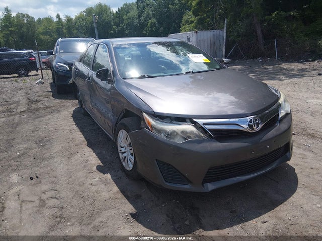 2014 TOYOTA CAMRY LE