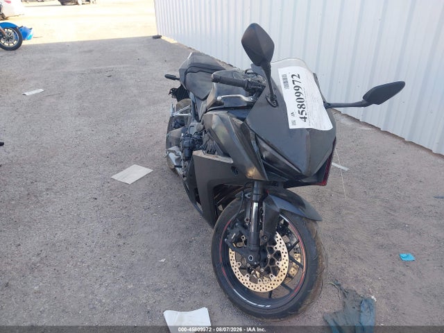 2026 HONDA CBR650 R