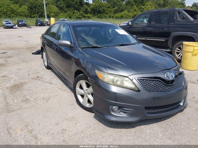 2010 TOYOTA CAMRY SE