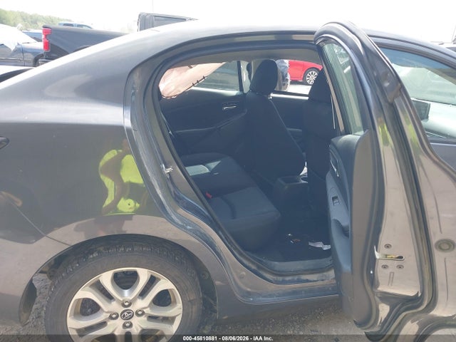 2017 Toyota YARIS IA 照片 8