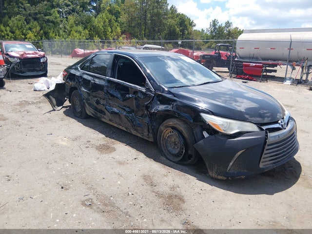 2017 TOYOTA CAMRY LE