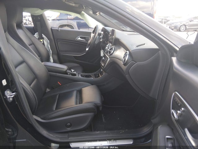 2019 MERCEDES-BENZ CLA 250 5