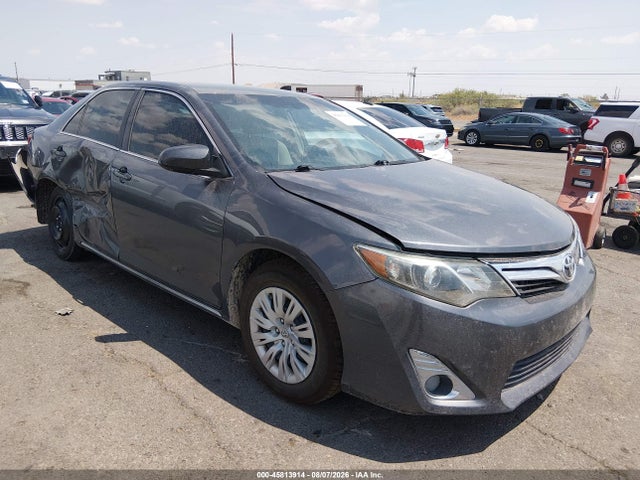 2014 TOYOTA CAMRY LE