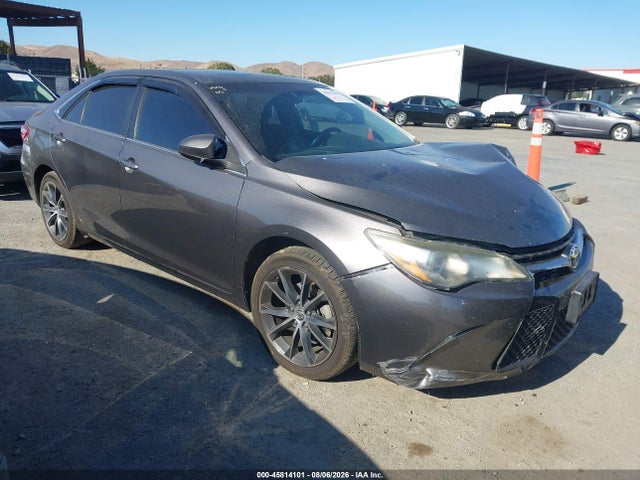 2016 TOYOTA CAMRY XSE