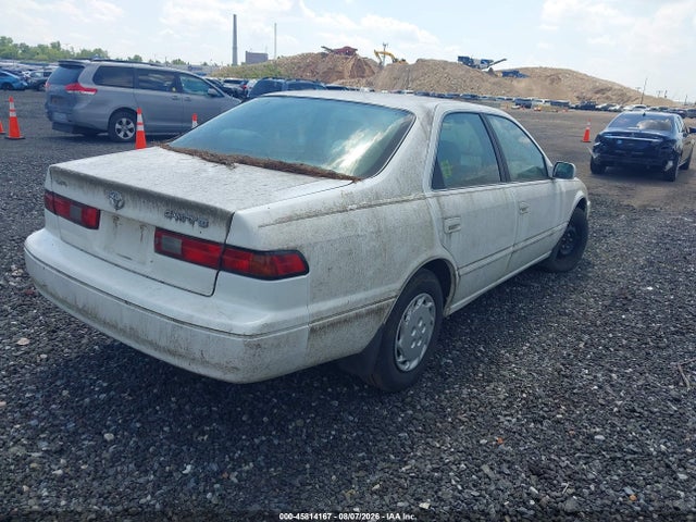 1997 Toyota CAMRY LE 照片 4
