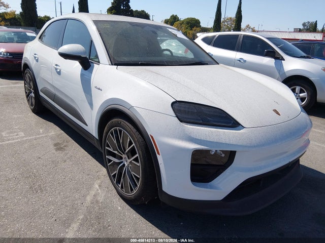 2025 Porsche Macan Electric 4