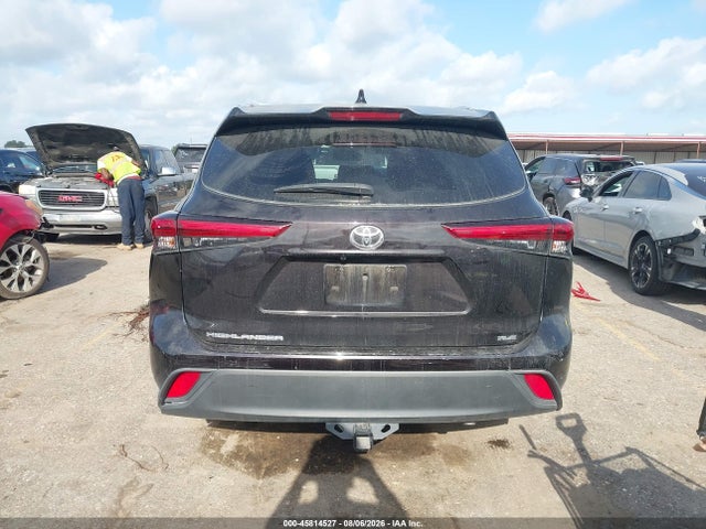 2021 TOYOTA HIGHLANDER XLE 16