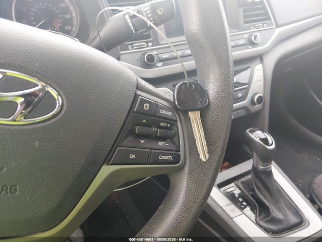 2018 HYUNDAI ELANTRA SEL 11