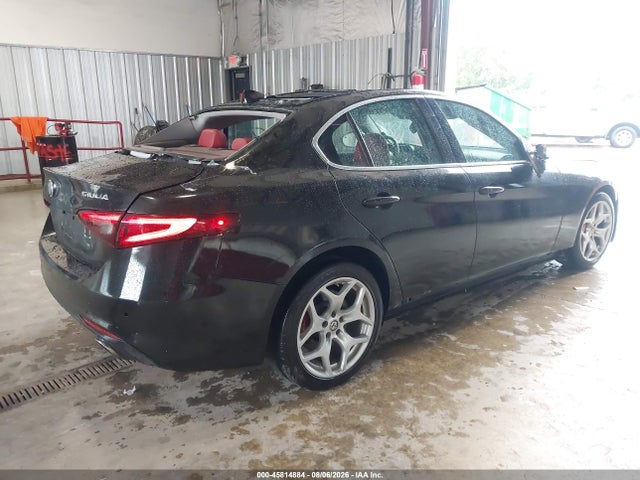صورة 4 لـ 2019 ALFA Romeo GIULIA TI AWD