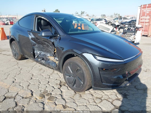 2026 TESLA MODEL Y PREMIUM REAR-WHEEL DRIVE/REAR-WHEEL DRIVE