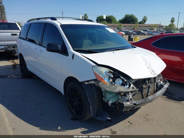2008 TOYOTA SIENNA LE