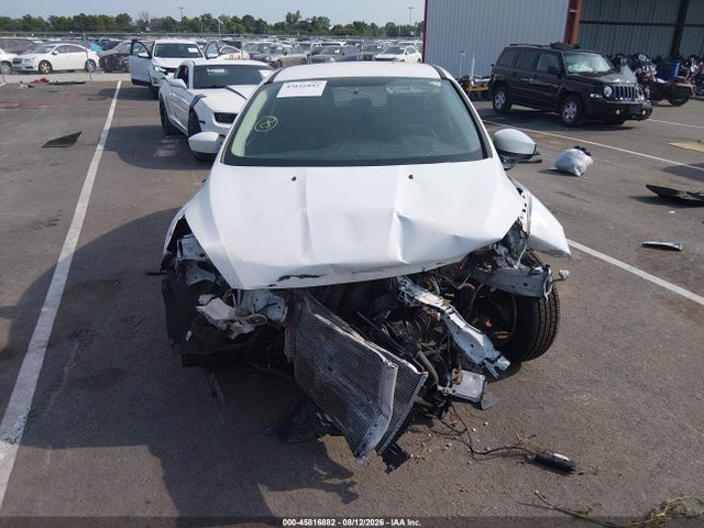 2018 FORD FOCUS SE 11