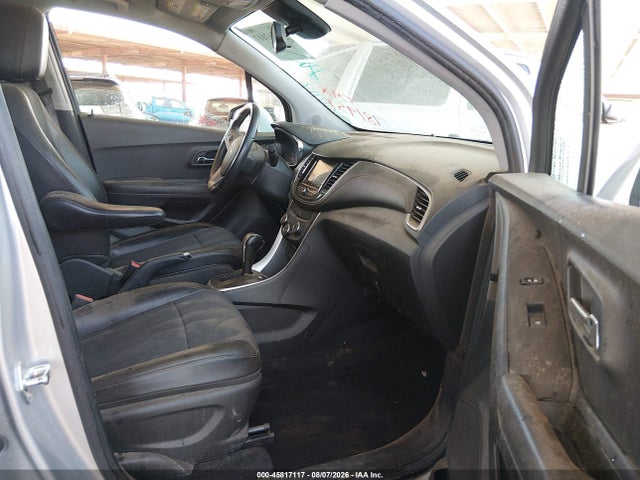 2019 CHEVROLET TRAX LT 5