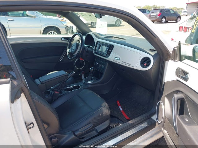 2012 Volkswagen BEETLE 2.5L 照片 5