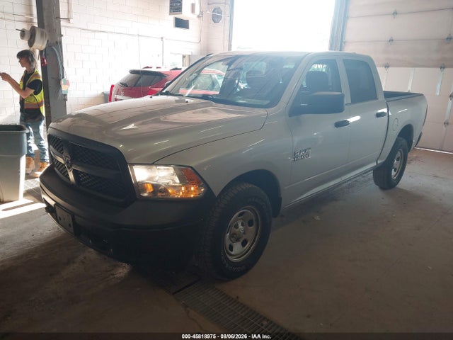 صورة 2 لـ 2017 RAM 1500 TRADESMAN 4X4 5'7 BOX