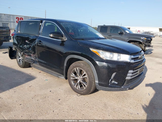2017 TOYOTA HIGHLANDE LE