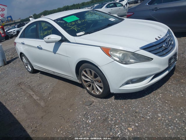 2011 HYUNDAI SONATA SE