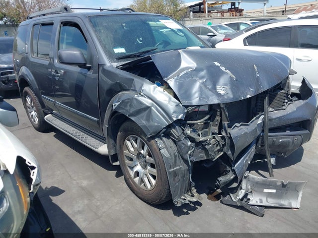 2012 NISSAN PATHFINDE LE