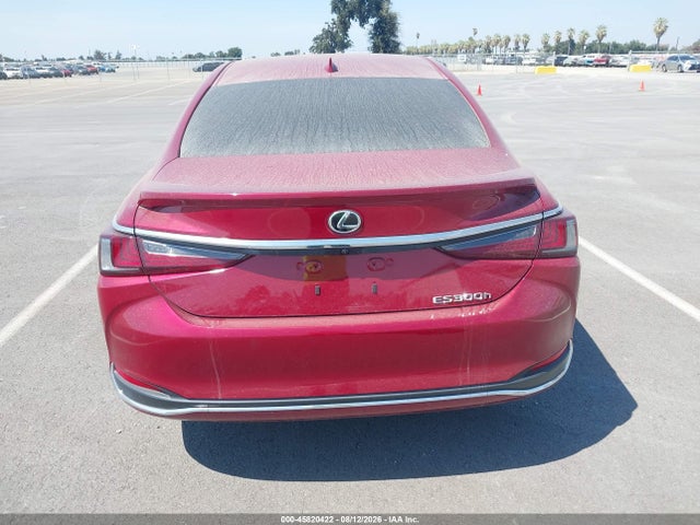2025 LEXUS ES 300H 17