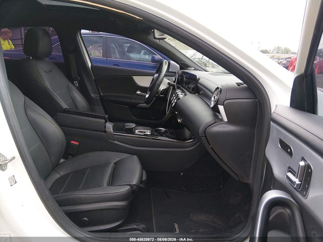 2019 Mercedes-BENZ A 220 — фото 5