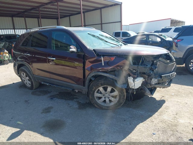 2013 KIA SORENTO LX