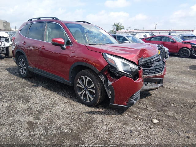 2022 SUBARU FORESTER LIMITED