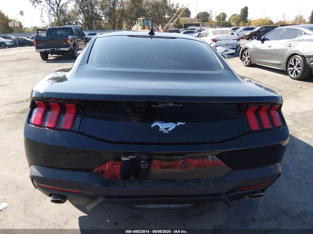 صورة 16 لـ 2026 FORD MUSTANG ECOBOOST FASTBACK