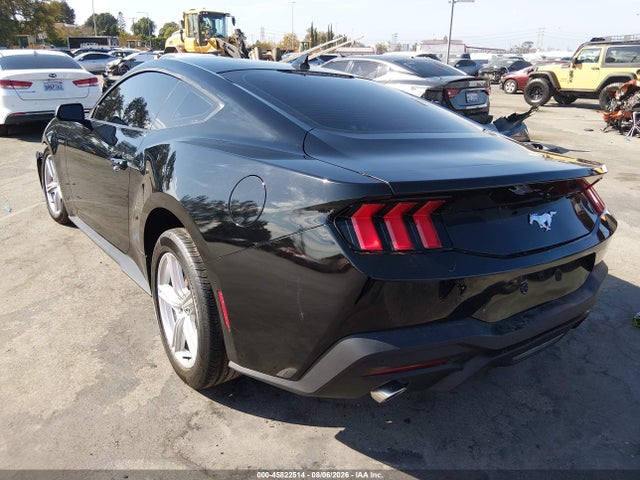 صورة 3 لـ 2026 FORD MUSTANG ECOBOOST FASTBACK