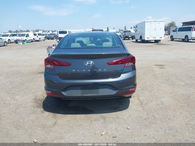 2020 HYUNDAI ELANTRA SE 17