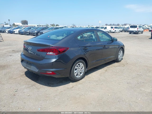 2020 HYUNDAI ELANTRA SE 4