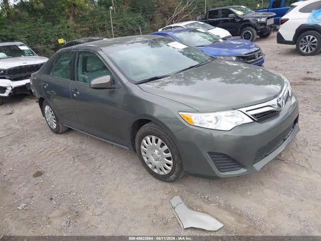 2014 TOYOTA CAMRY LE