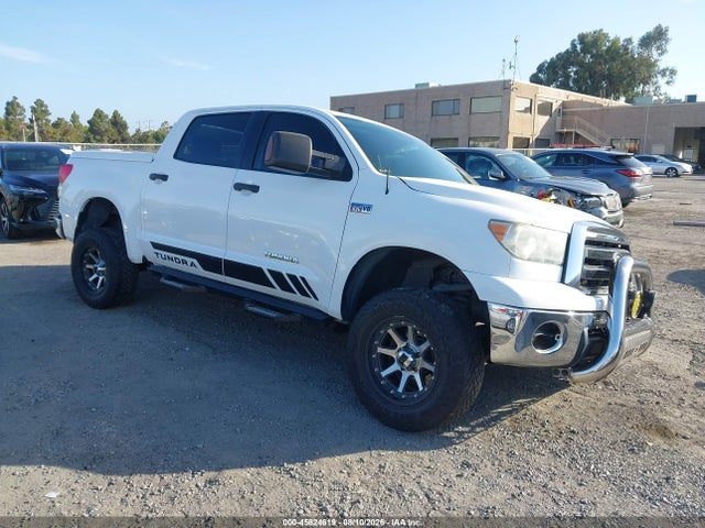 2011 TOYOTA TUNDRA GRADE 5.7L V8