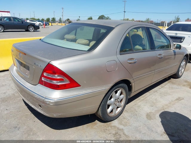 صورة 4 لـ 2003 Mercedes-BENZ C 240