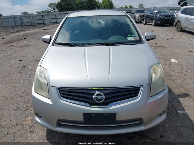 2010 Nissan SENTRA 2.0 照片 12