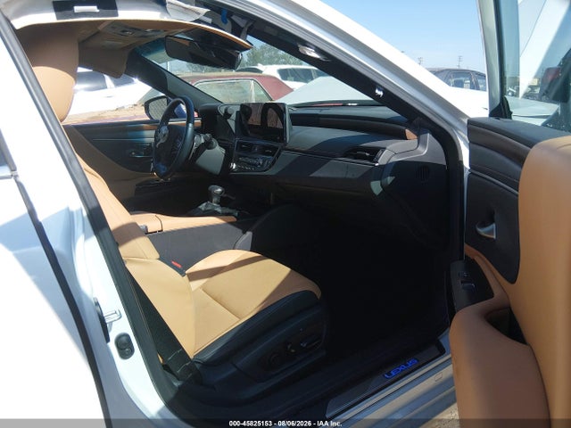 2025 LEXUS ES 300H 5