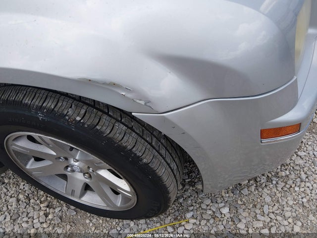 صورة 6 لـ 2005 Chrysler 300 TOURING