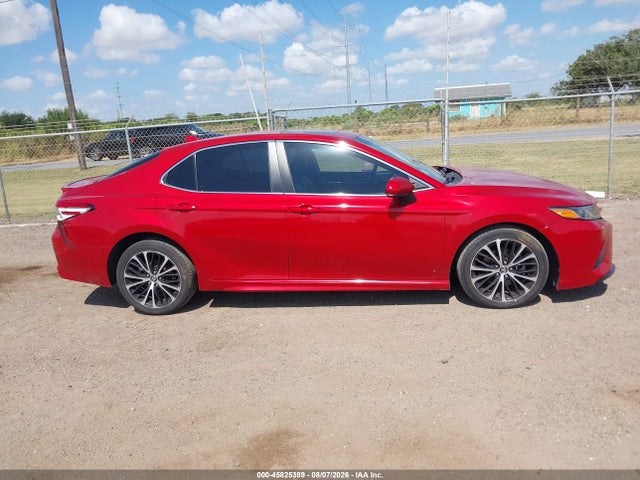2019 TOYOTA CAMRY SE 13