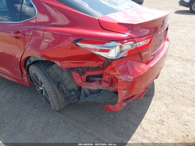 2019 TOYOTA CAMRY SE 6
