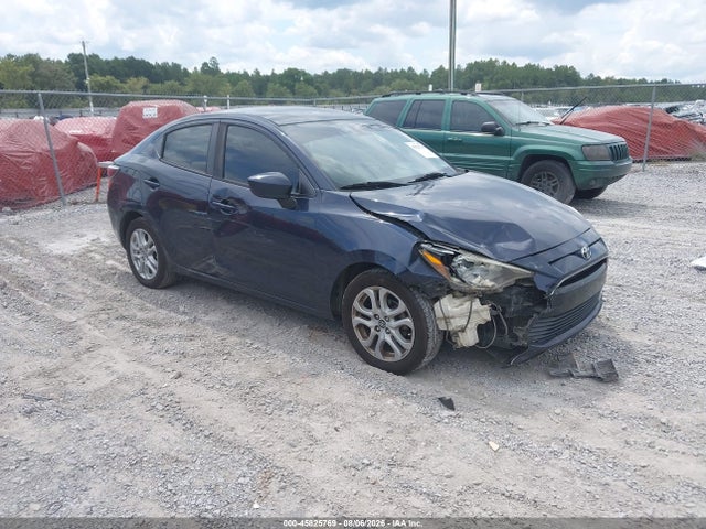 2017 TOYOTA YARIS 