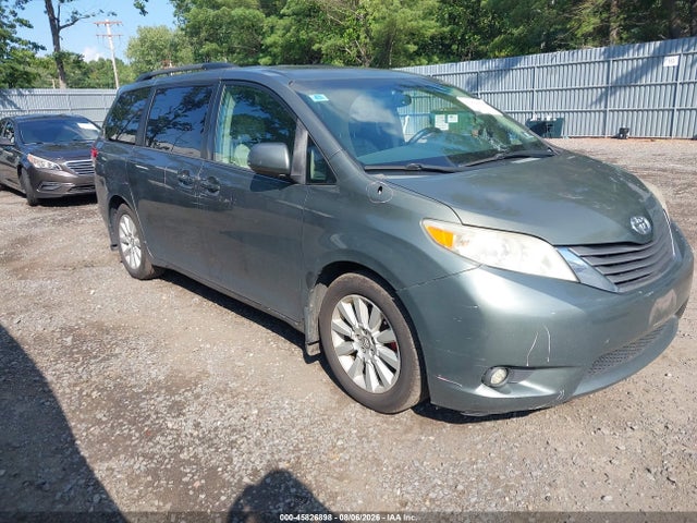 2012 TOYOTA SIENNA XLE 7 PASSENGER