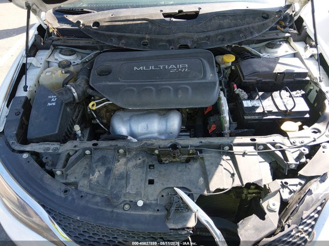 2015 Chrysler 200 LIMITED 照片 10